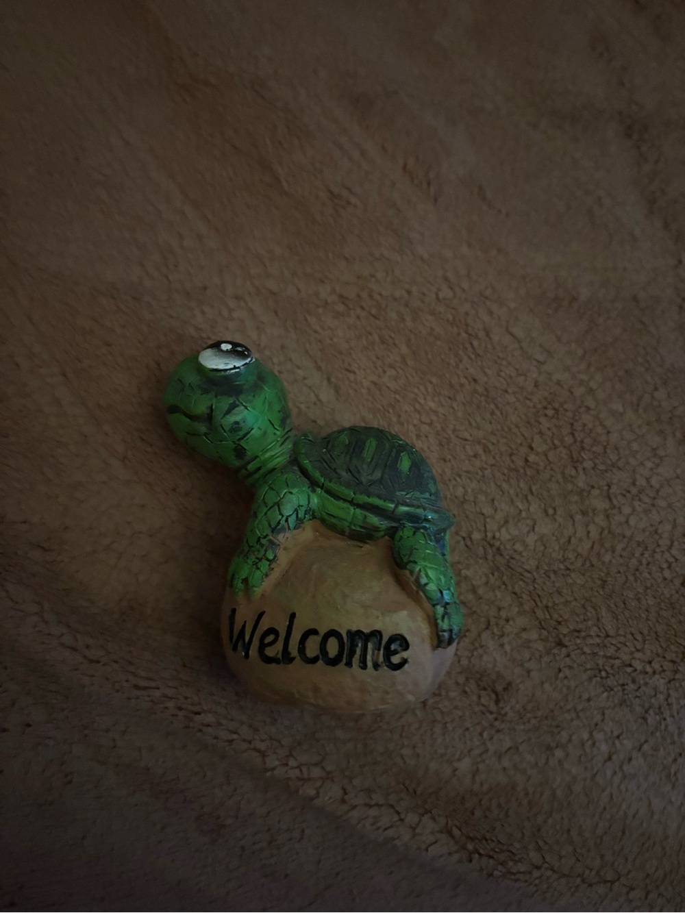 Decorative Green Turtle 'Welcome' Figurine